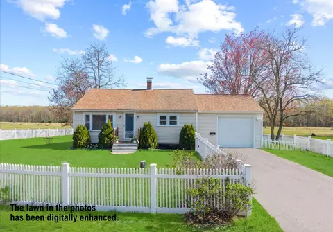 255 Alfred Rd, Kennebunk, ME 04043