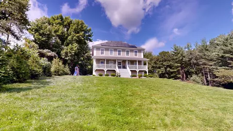 76 Heritage Ln, Union, ME 04862