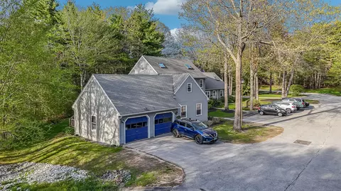 22 Ashbourne Ct #22, South Portland, ME 04106