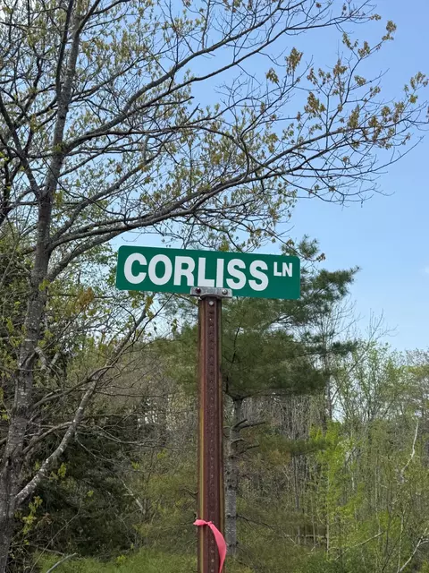 85 Corliss Ln, Pittston, ME 04345
