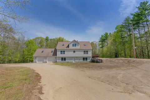 99 Merrill Rd, Lewiston, ME 04240