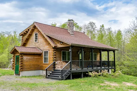 119 Stream Rd, Ripley, ME 04930