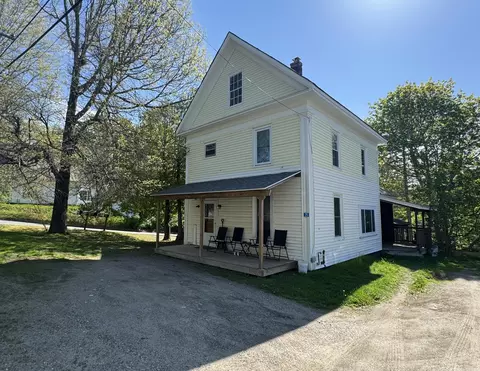 35 Mcdonald St, Bucksport, ME 04416