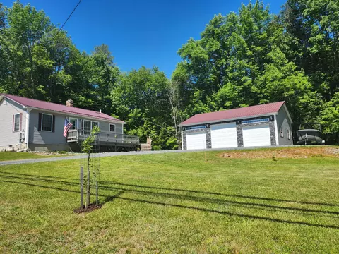 57 Hartland Rd, Saint Albans, ME 04971