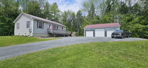 57 Hartland Rd, Saint Albans, ME 04971