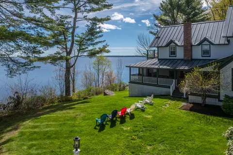 22 Windward Ln, Northport, ME 04849