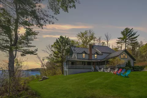 22 Windward Ln, Northport, ME 04849