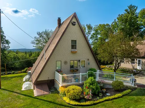 942 Great Pond Rd, Great Pond, ME 04408