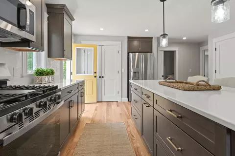 Kitchen - 1 Friendly Way, Windham, ME 04062 photo 3 of 7