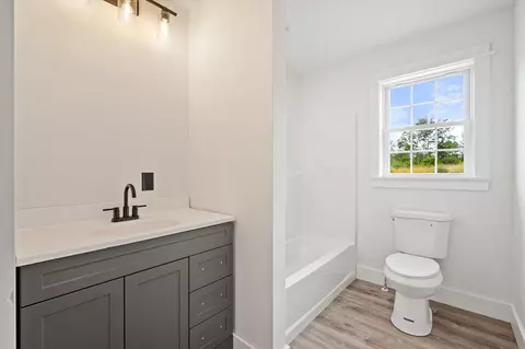 Bath - 282 Merrill Rd, Levant, ME 04456 photo 1 of 2