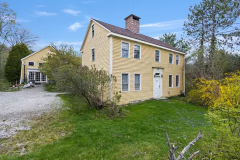 243 Falmouth Rd, Falmouth, ME 04105
