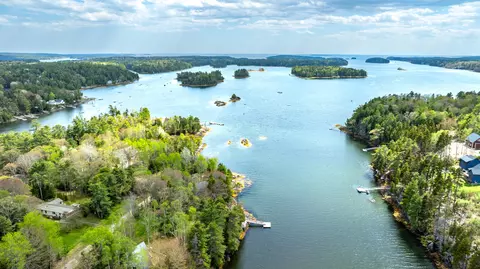 121 Brickyard Cove Rd, Harpswell, ME 04079