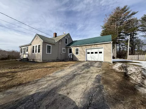 6 N Main St, Monmouth, ME 04265