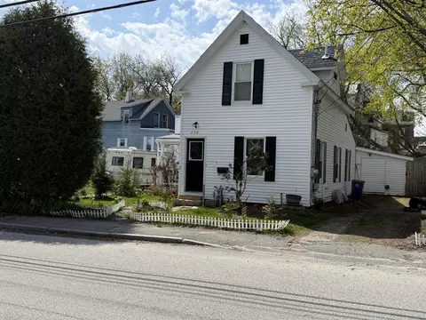 230 Oak St, Lewiston, ME 04240