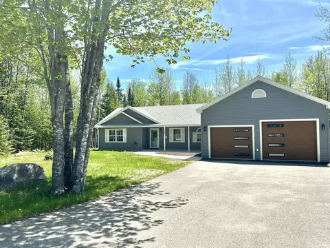 84 St Louis Ave, Hermon, ME 04401
