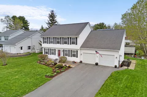 30 Bowdoin Dr, Brewer, ME 04412