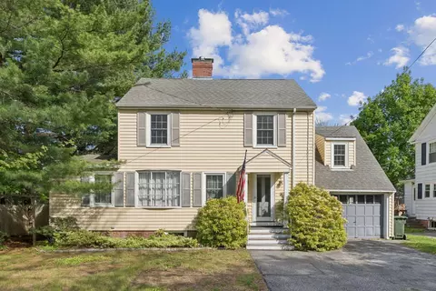 52 Davis St, South Portland, ME 04106