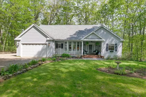 30 Fifes Ln, South Berwick, ME 03908