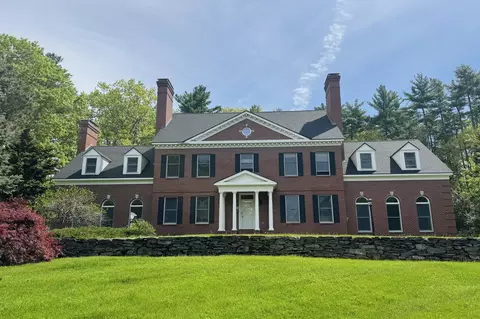 20 Freeman Ct, Windham, ME 04062