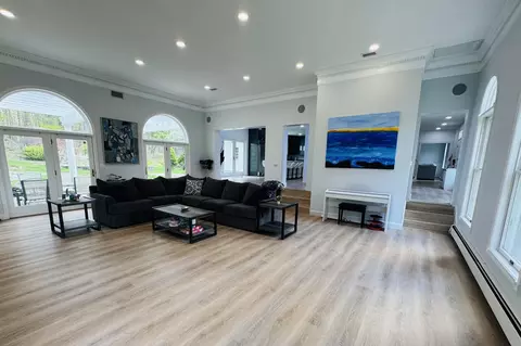 Living - 20 Freeman Ct, Windham, ME 04062 photo 2 of 5