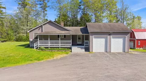 41 Murder Rd, Topsham, ME 04086