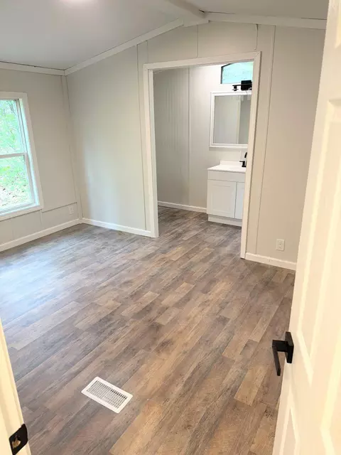 232 Berry Rd, Wayne, ME 04284 photo 8