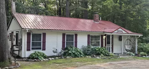 32 Middle Ridge Rd, Bridgton, ME 04009
