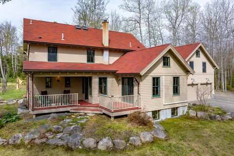 73 Gerards Trl, Blue Hill, ME 04614
