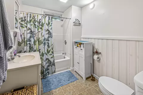 Bath - 69 Haven Rd, Windham, ME 04062 photo 1 of 2