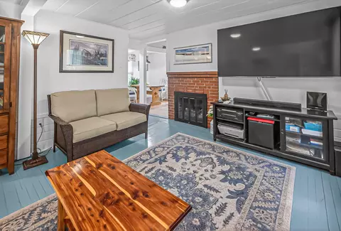 Living - 69 Haven Rd, Windham, ME 04062 photo 2 of 5