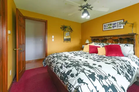 Bedroom - 1000 Franklin Rd, Jay, ME 04239 photo 4 of 11