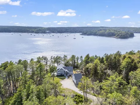 92 Brooks Cove Rd, Westport Island, ME 04578