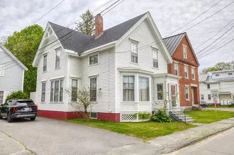 17 Winter St, Waterville, ME 04901