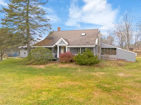 78 Ten Lots Rd, Oakland, ME 04963