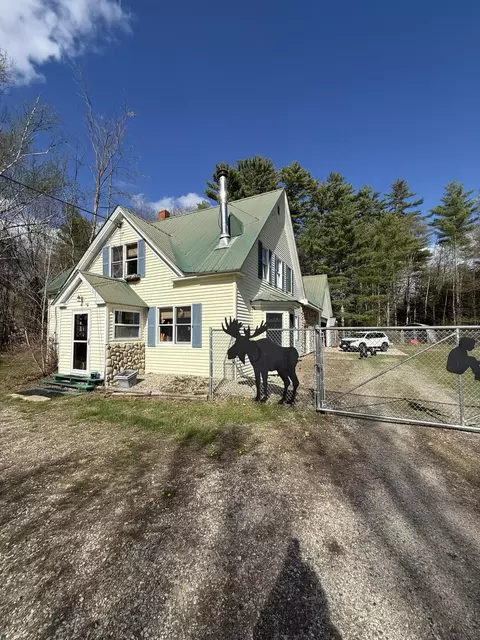 27 Stevens Mill Rd, Fryeburg, ME 04037