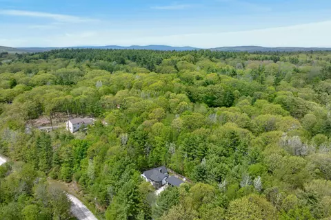 26 Sawyer Rd, Poland, ME 04274