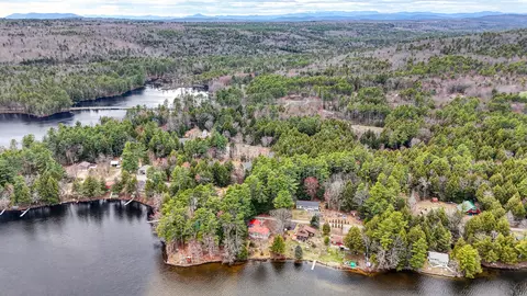 21 Milligan Cir, Oxford, ME 04270
