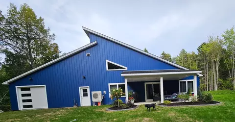 47 Cove Rd, Lincoln, ME 04457
