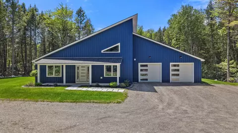 47 Cove Rd, Lincoln, ME 04457
