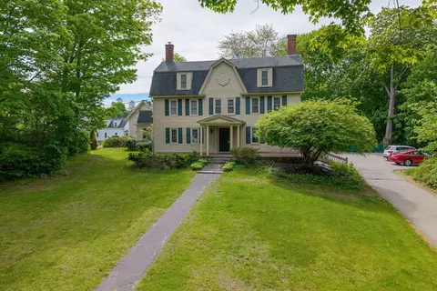 13 Grove St #3, Kennebunk, ME 04043