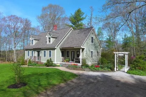 21 Nobleboro Woods Rd, Nobleboro, ME 04555