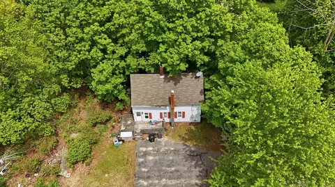 46 Towle St, Buxton, ME 04093