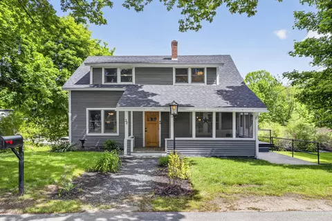 32 Harbor Rd, Wells, ME 04090