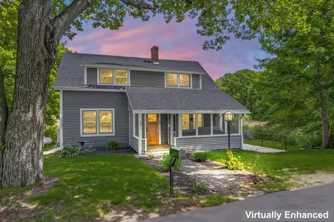 32 Harbor Rd, Wells, ME 04090