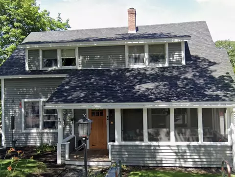 32 Harbor Rd, Wells, ME 04090