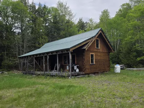 1 W Lake Rd, Talmadge, ME 04492