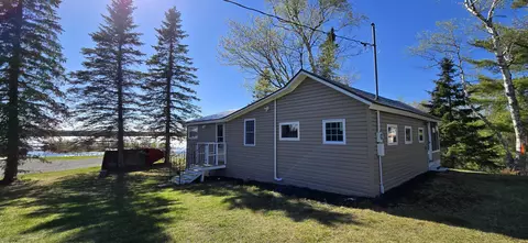 19 Sunset Ln, Cross Lake Twp, ME 04779