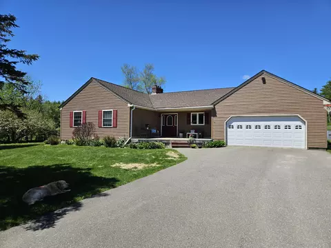 39 Applebee Hill Rd, Guilford, ME 04443