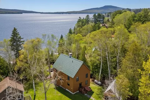 110 Lakeside Lodges Rd, Rangeley, ME 04970