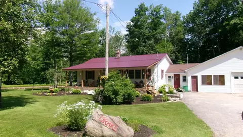 280 Hebron Center Rd, Hebron, ME 04238